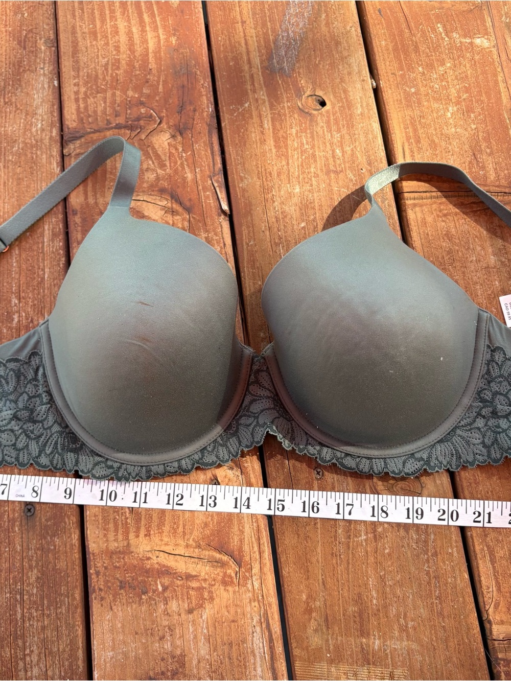 aerie Olive Lace-Trim T-Shirt Bra size 40D